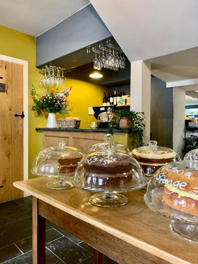 Blas At Fronlas Cafe - The Heart Of Newport Newport  Exterior photo